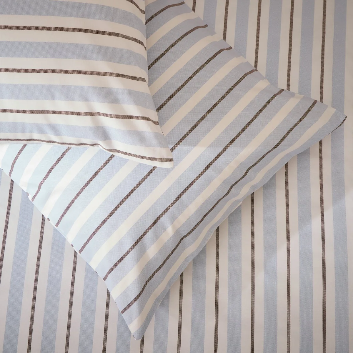 Habitat Cotton Stripe with Ties Blue Bedding Set - Superking – image 2