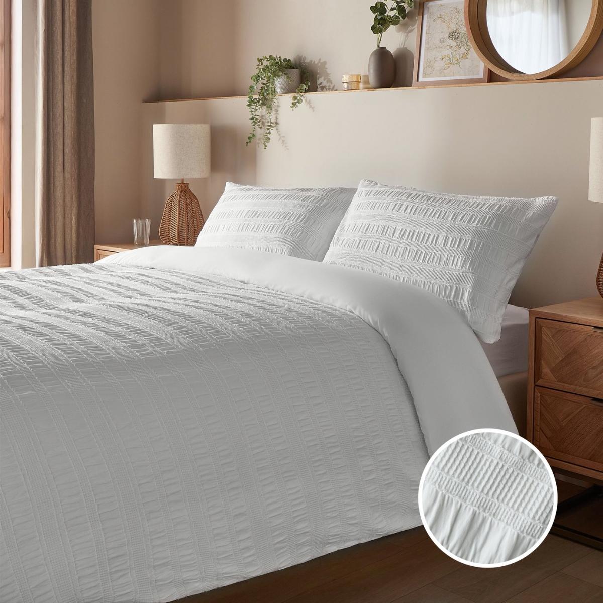 Silentnight Seersucker Frill White Bedding Set - King size – image 2