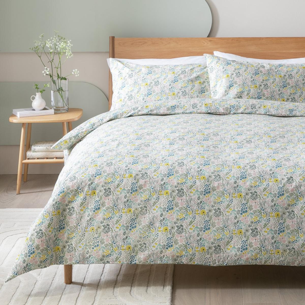 Habitat Cotton Floral Ditsy Bedding Set - Double – image 1