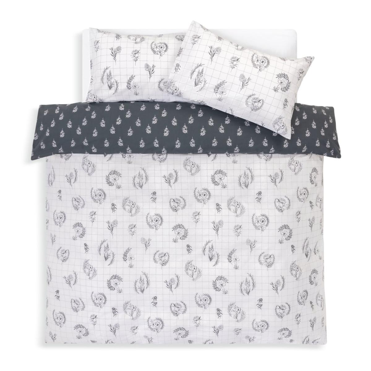 Habitat Floral Grid Print White and Blue Bedding Set- Double – image 3