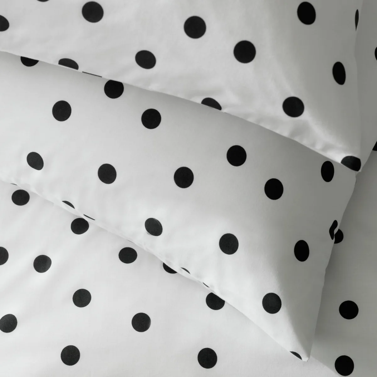 Habitat White & Black Spots Bedding Set - Superking – image 4