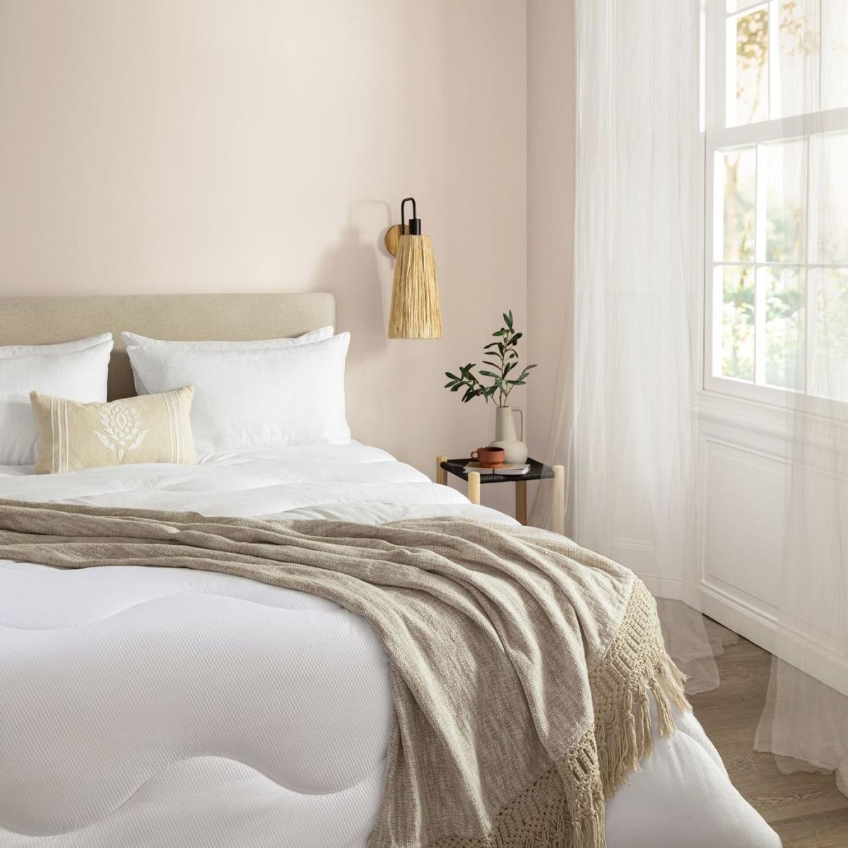 The Fine Bedding Company Breathe 10.5Tog Duvet Set-Superking – image 1