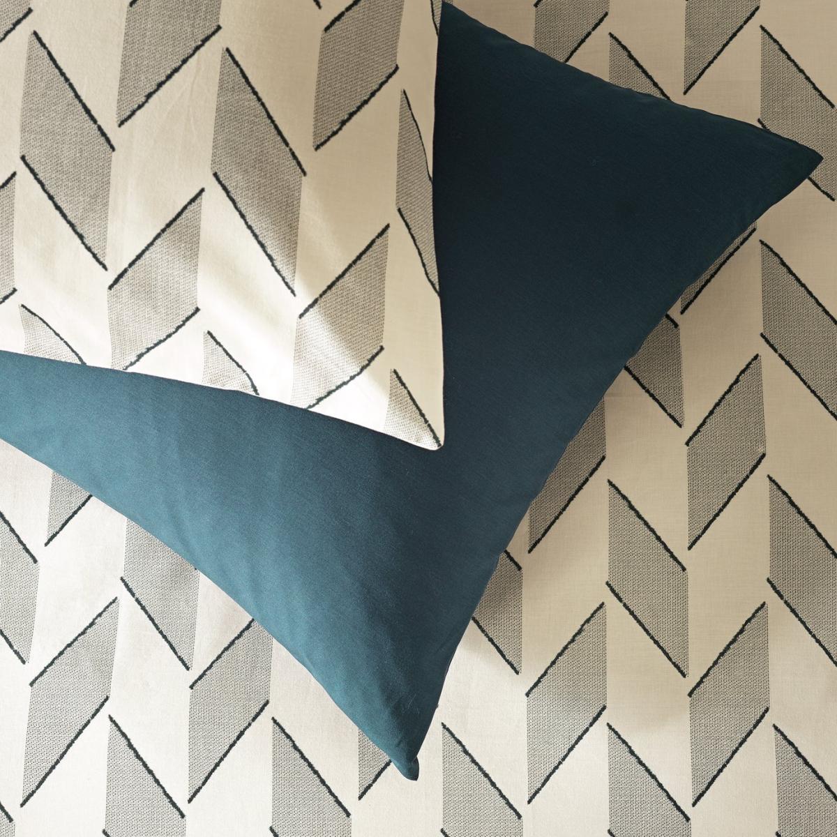 Habitat Chevron Print Navy Bedding Set - Superking – image 4