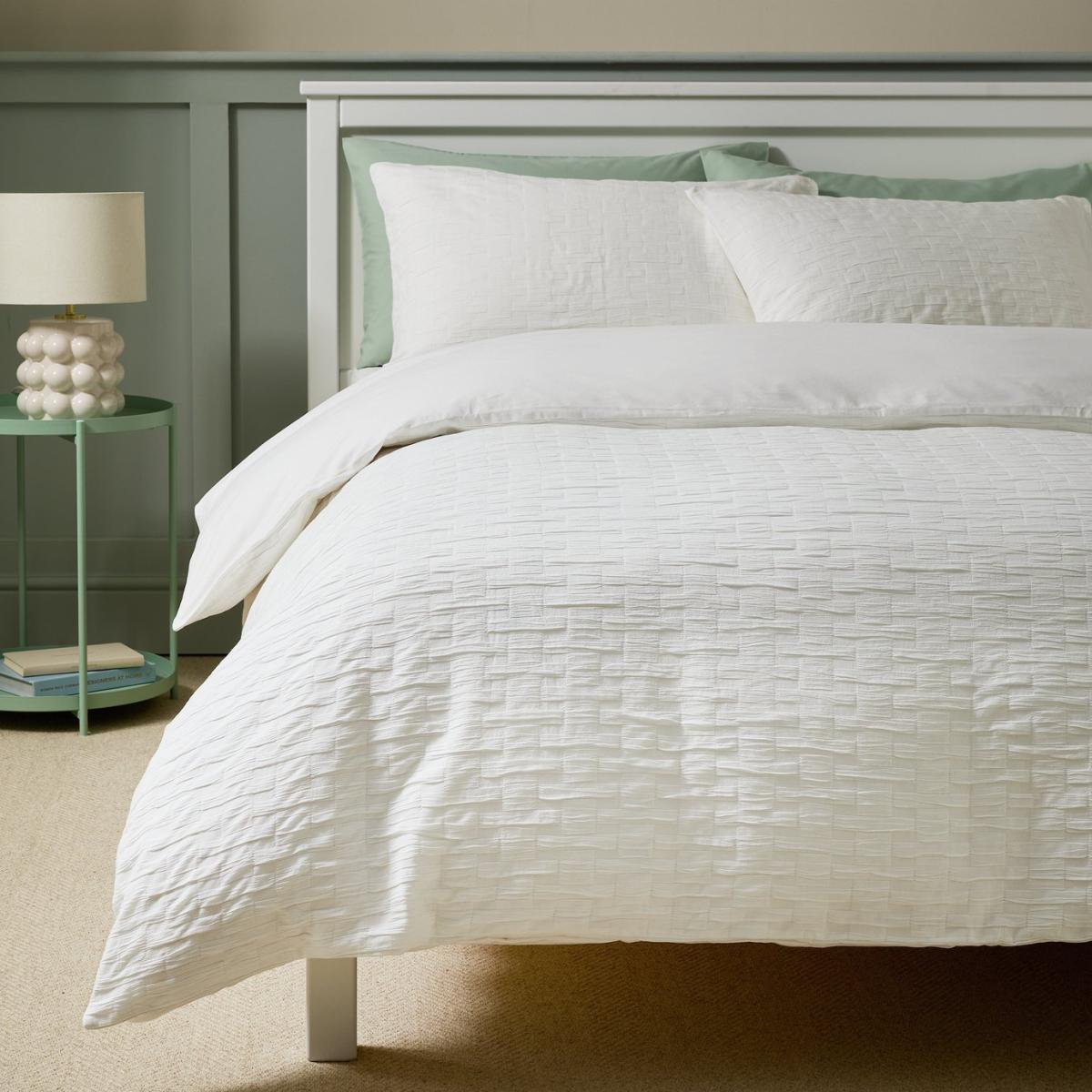 Habitat Cotton Crinkle White Bedding Set - King size – image 1