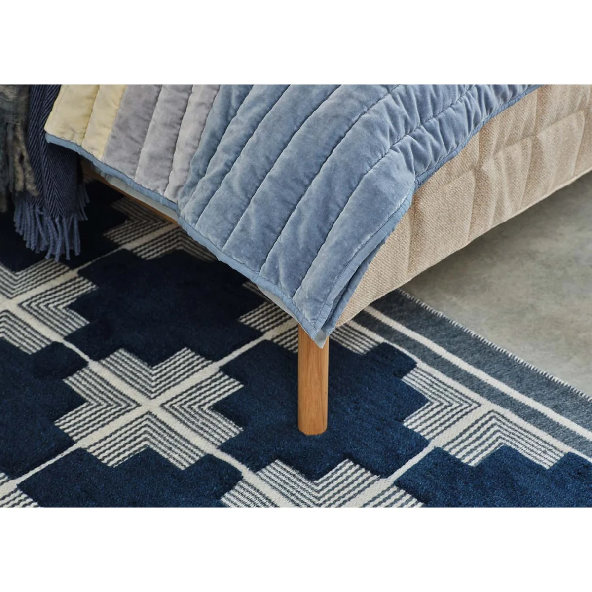 Heal's Offset Cotton Velvet Quilt – image 4