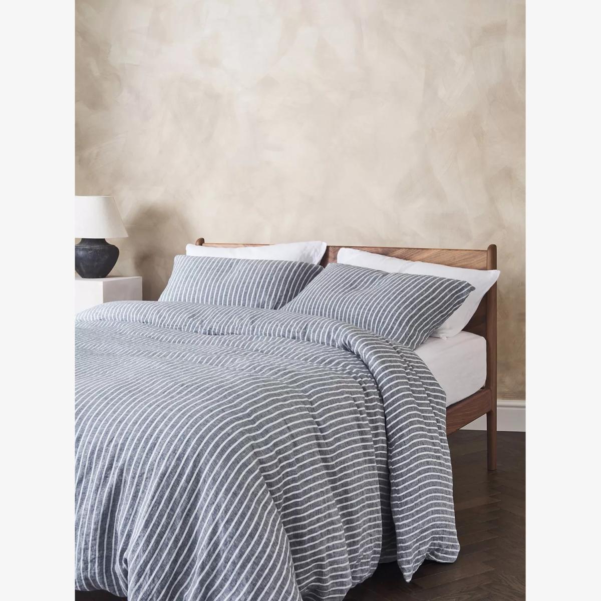 Bedfolk 100% Linen Stripe Bedding – image 1