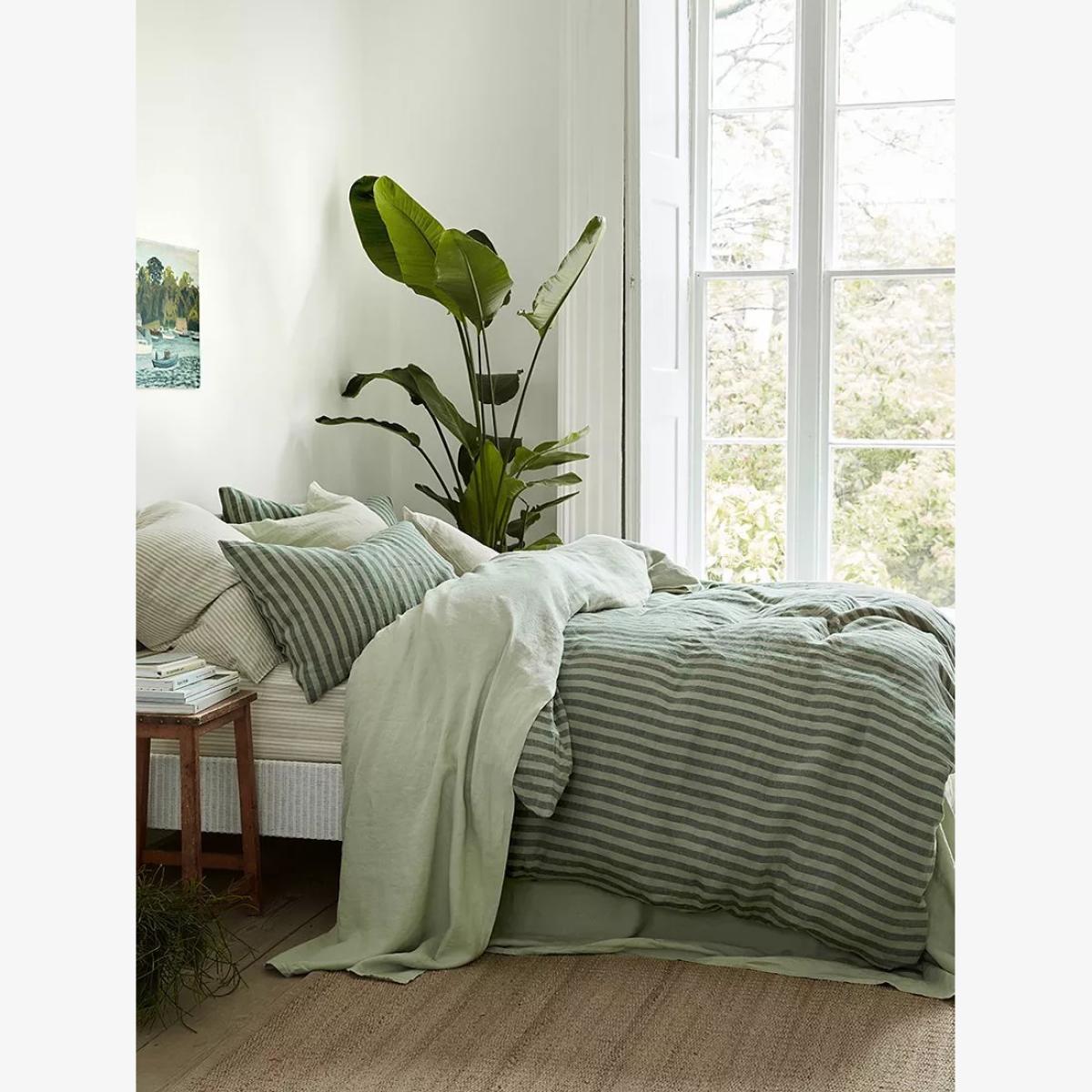 Piglet in Bed Pembroke Stripe Linen Bedding – image 1