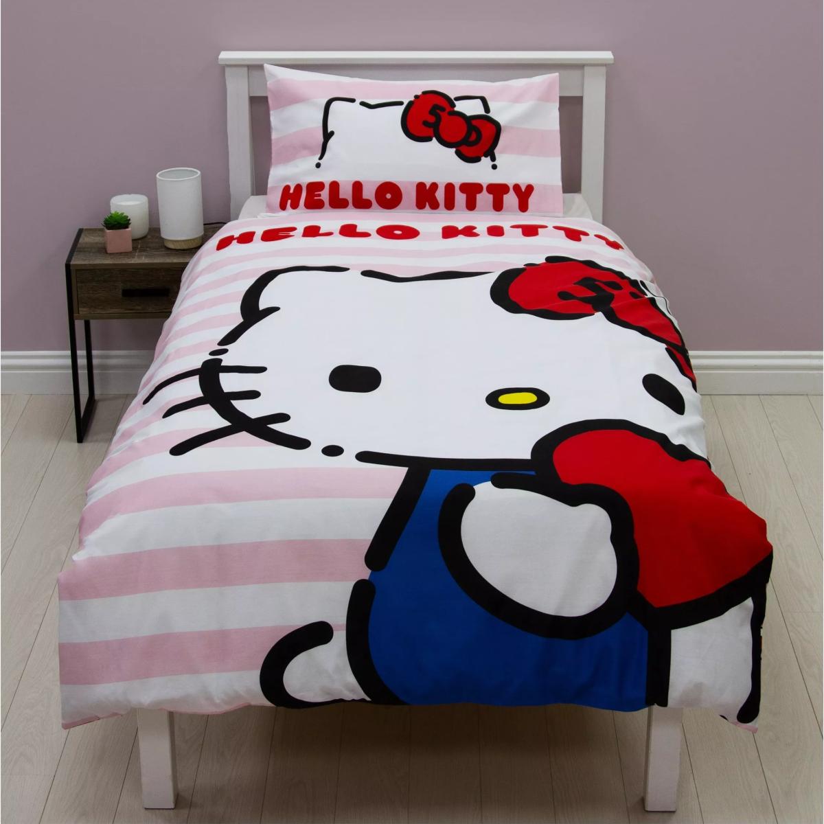 Hello Kitty Single Duvet Cover and Pillowcase Set, Multi – image 1
