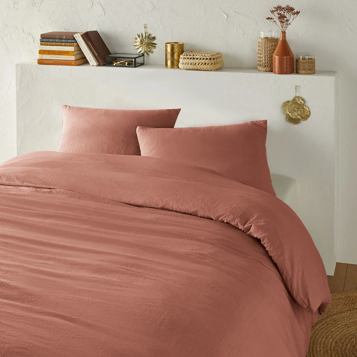 Washed Recycled Polyester Microfibre Bed Set – image 1