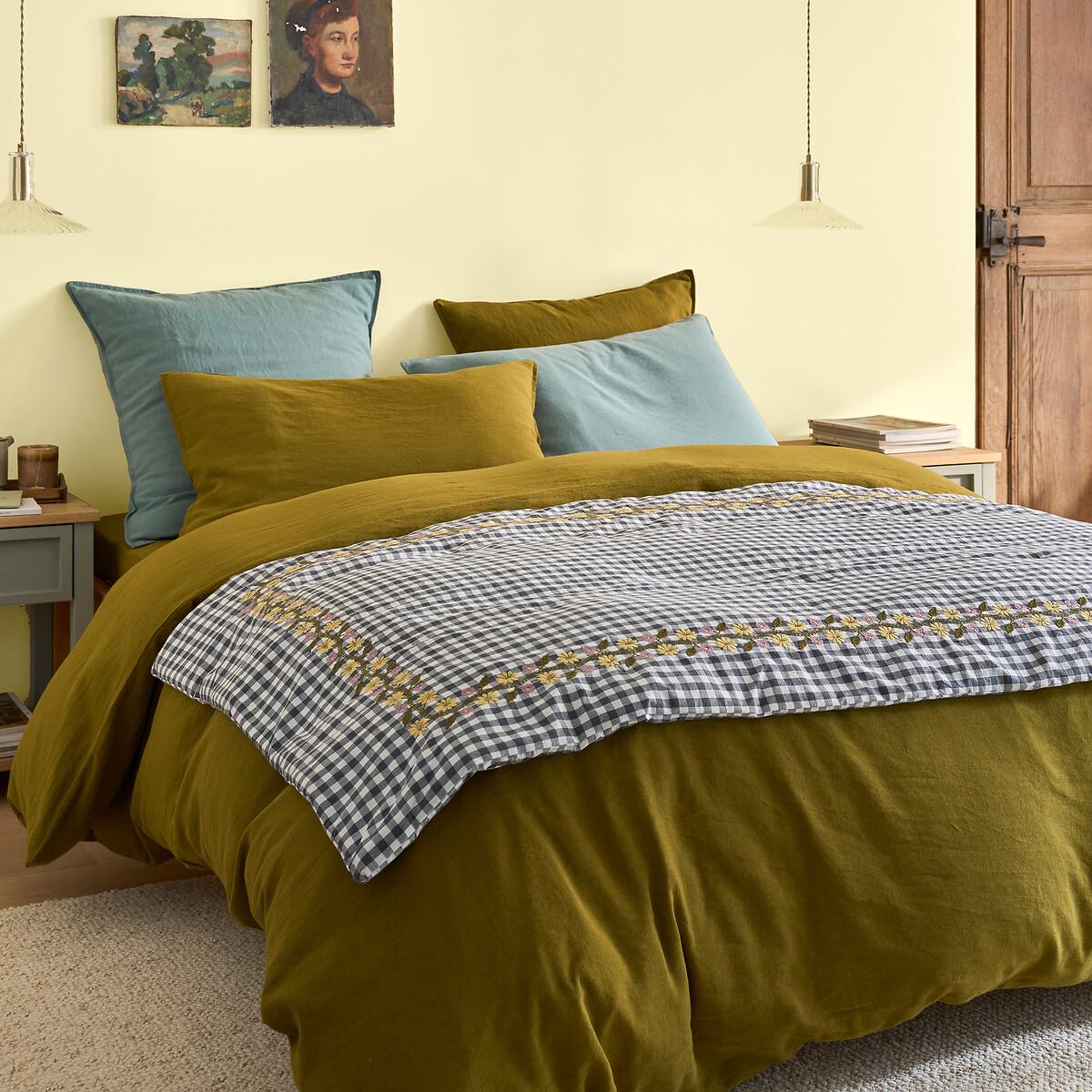 Mirio Quilted Embroidered Gingham Quilt – image 2