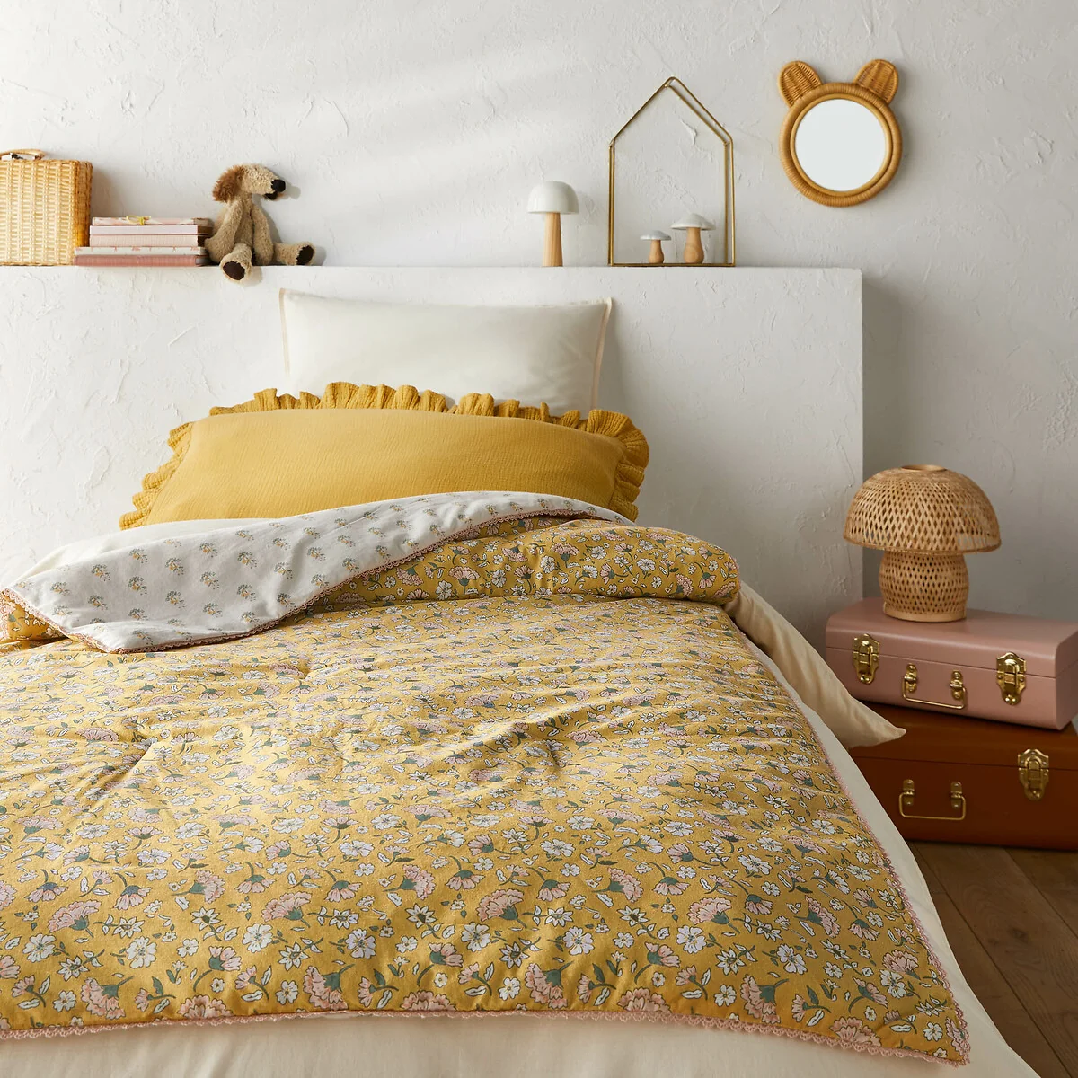 Rosalie Washed Cotton Quilt – image 2