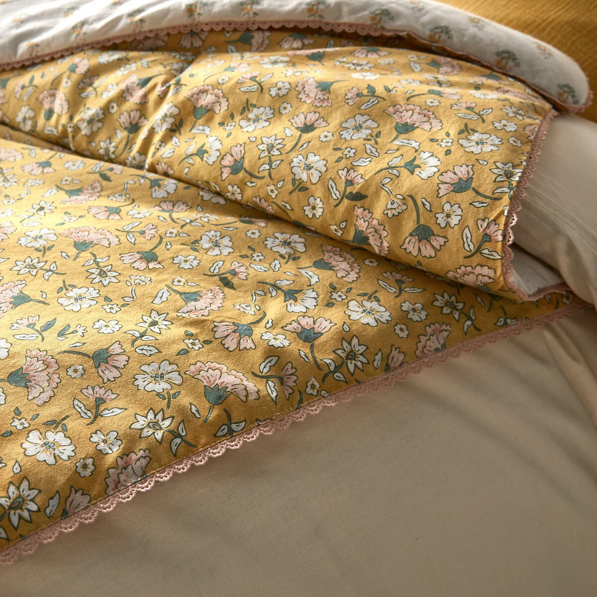 Rosalie Washed Cotton Quilt – image 3