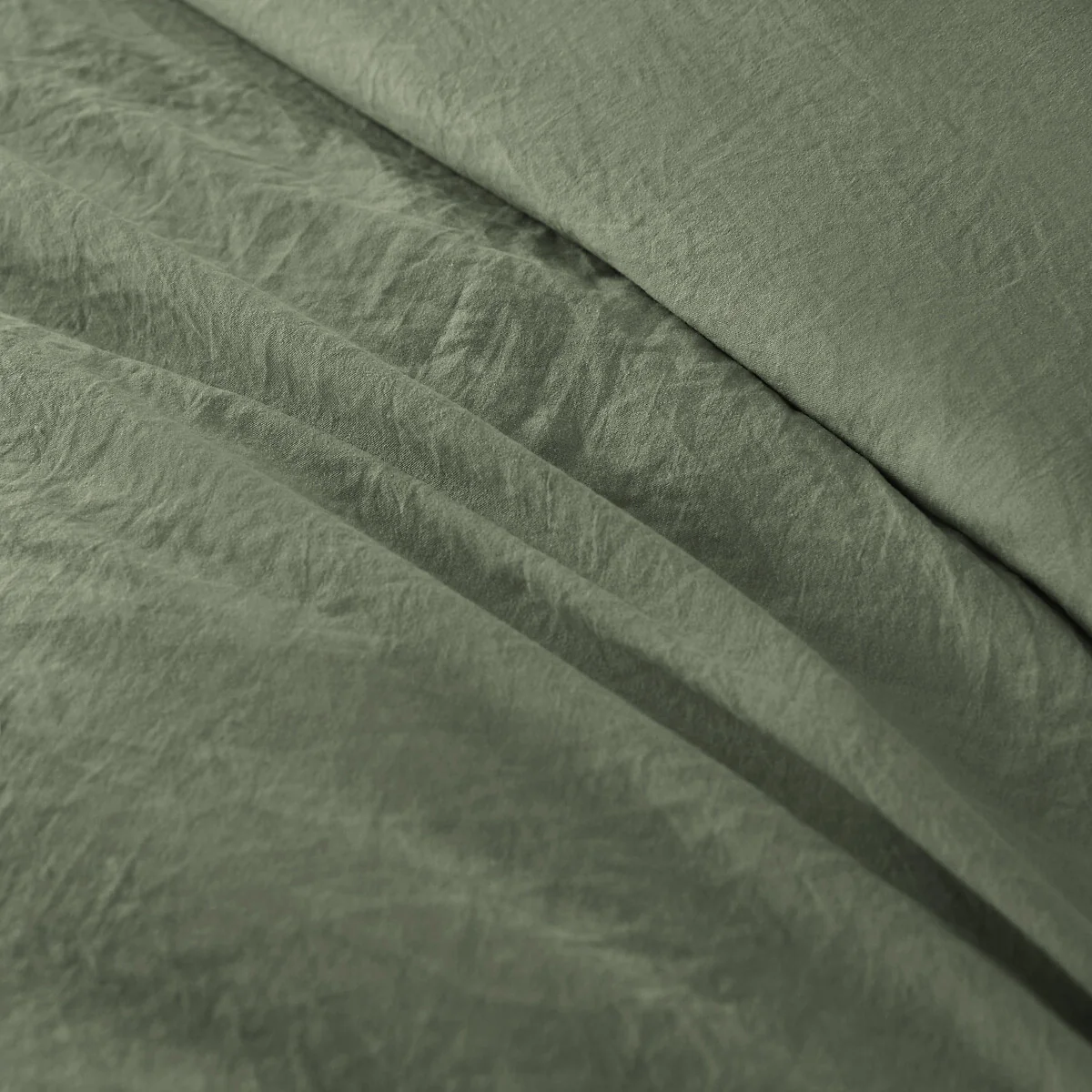 Washed Recycled Polyester Microfibre Bed Set – image 3