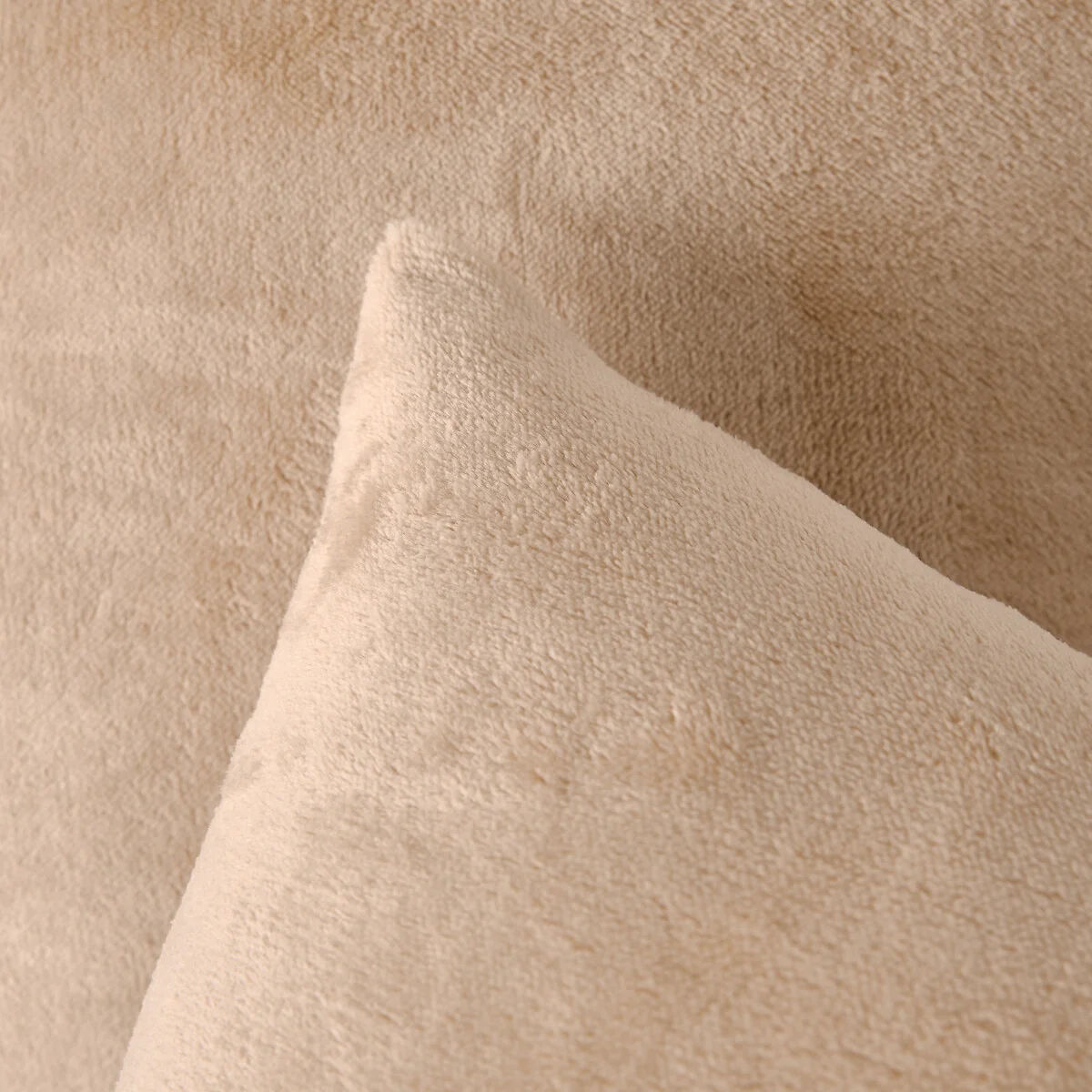 Bed Linen Set with Square Pillowcase with Fleece On Both Sides – image 4