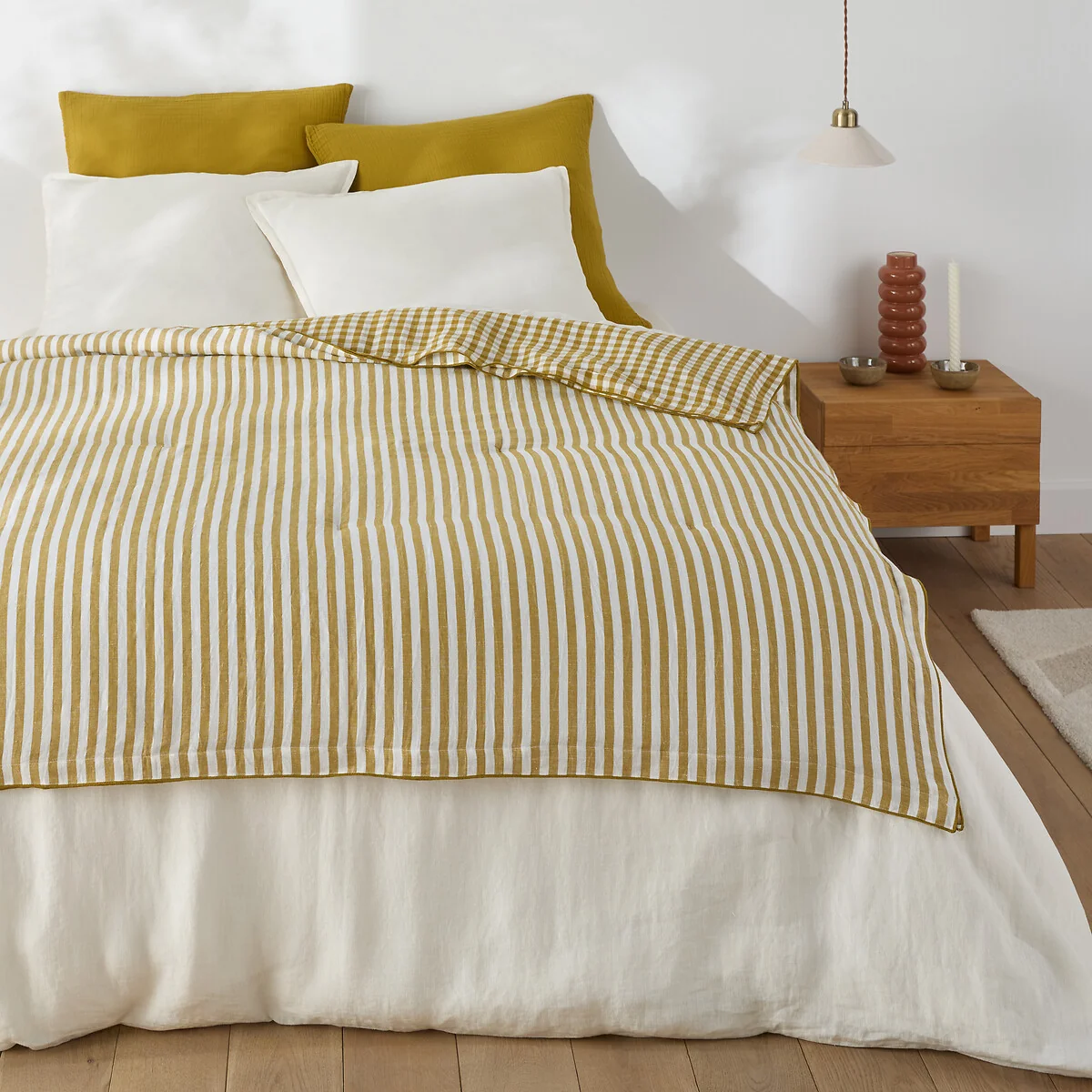 Cottage Quilted Quilt in Woven and Dyed Cotton/Linen – image 5
