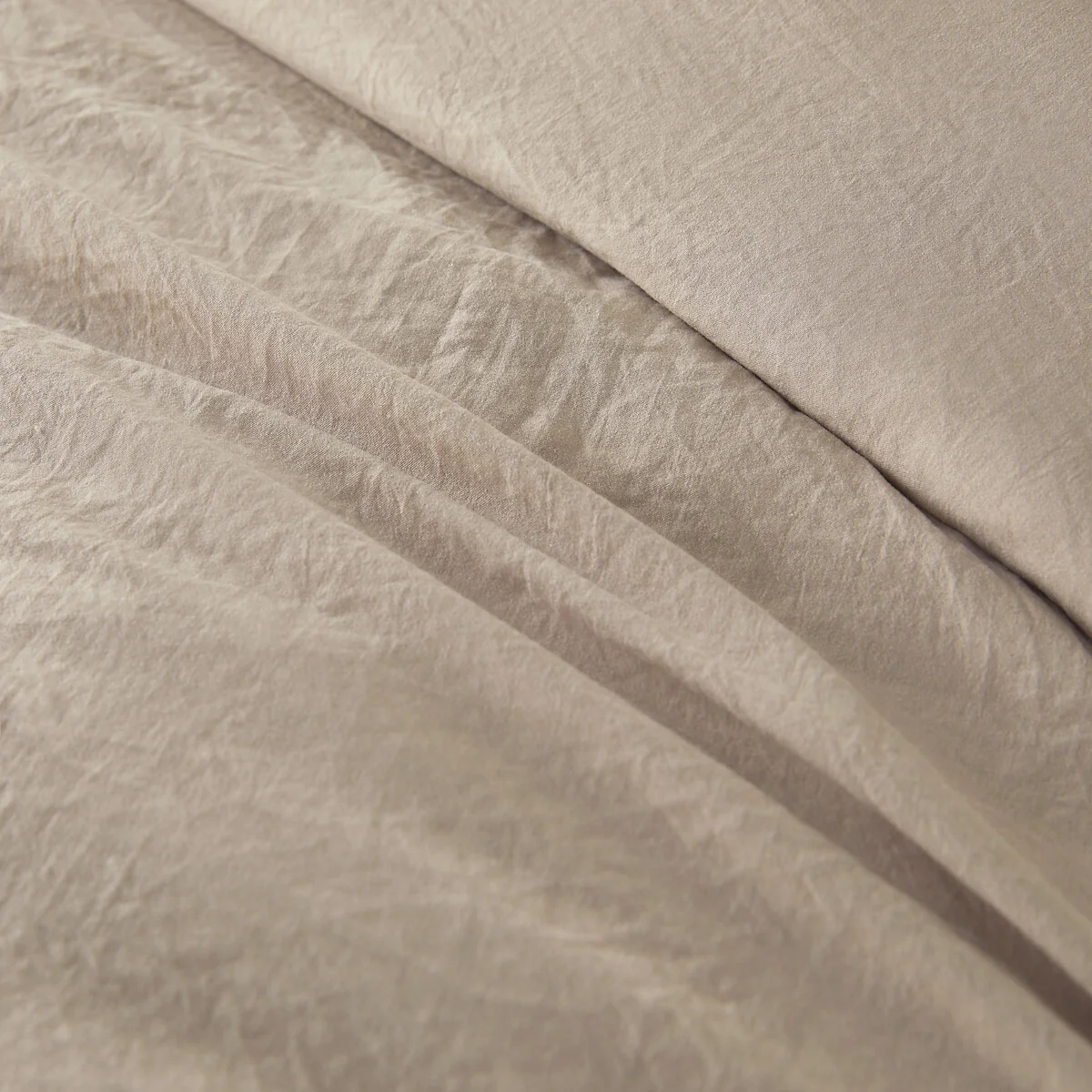 Washed Recycled Polyester Microfibre Bed Set – image 3