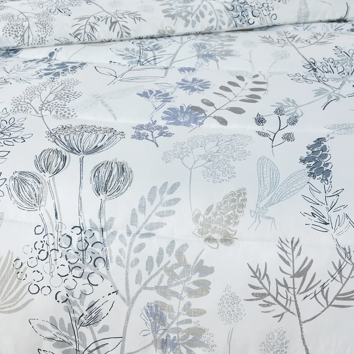 Romarin Microfibre Quilt – image 2