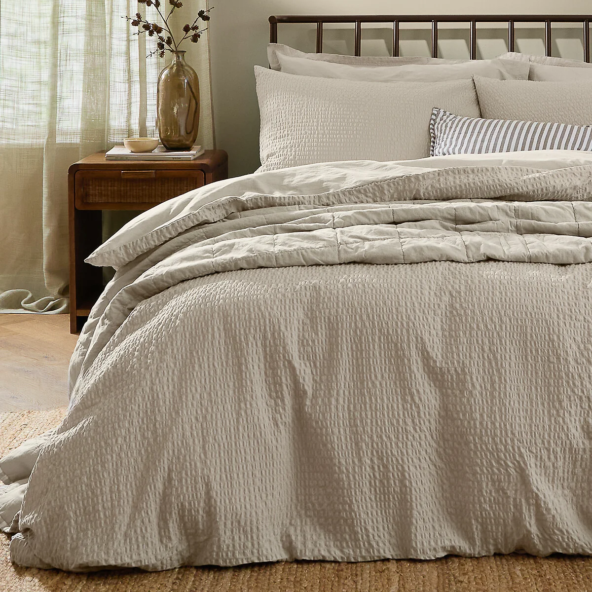 Hebden Seersucker 100% Cotton Duvet Cover and Pillowcase Set – image 3