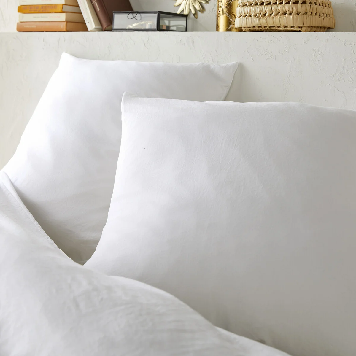 Washed Recycled Polyester Microfibre Bed Set – image 2