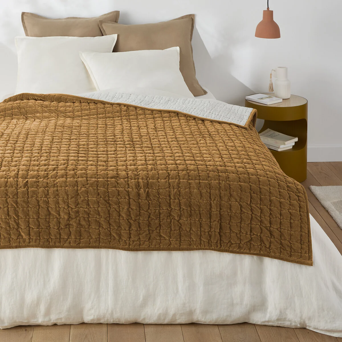 Paulette Cotton Velour Quilt – image 1