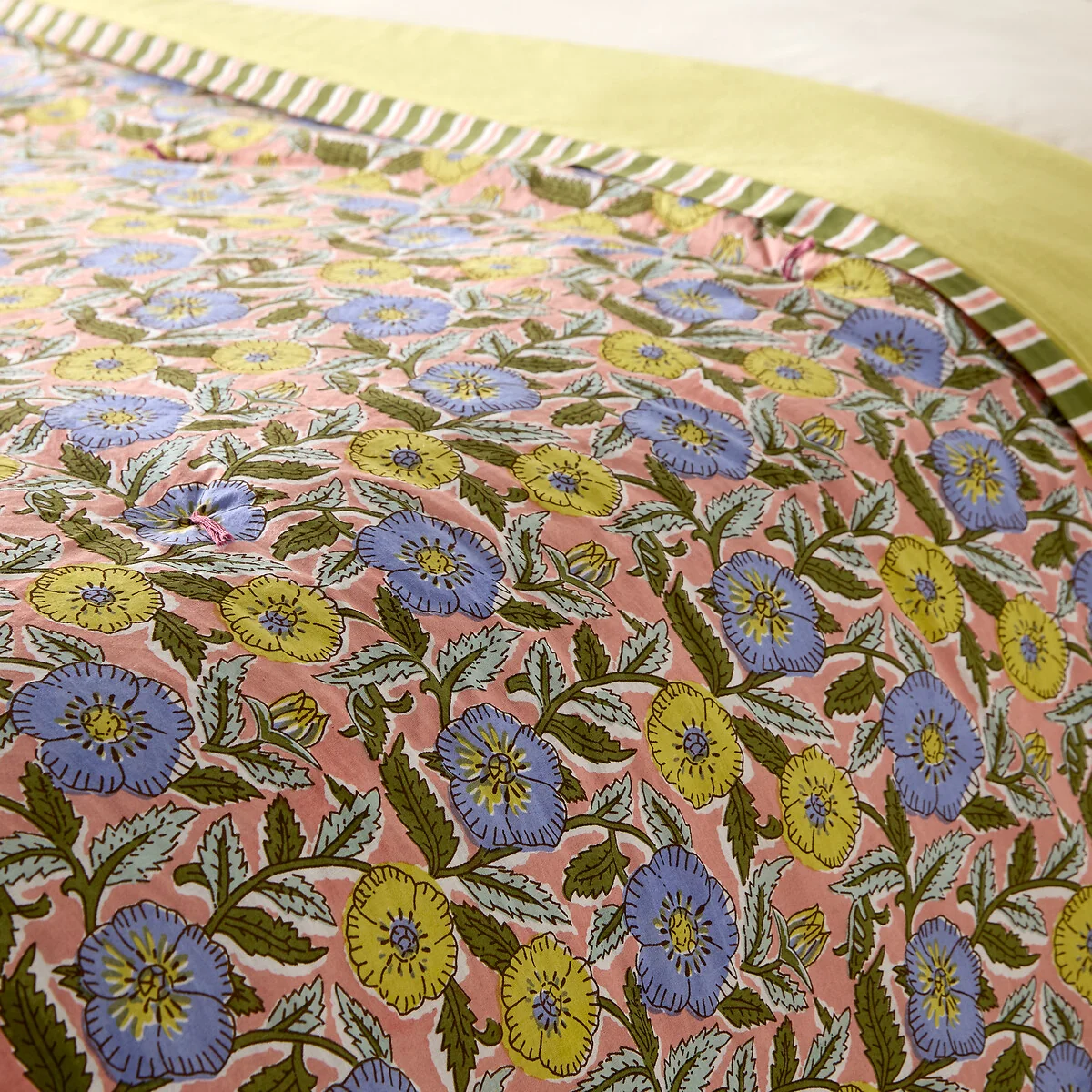 Balka Floral Print Cotton Voile Quilt – image 4