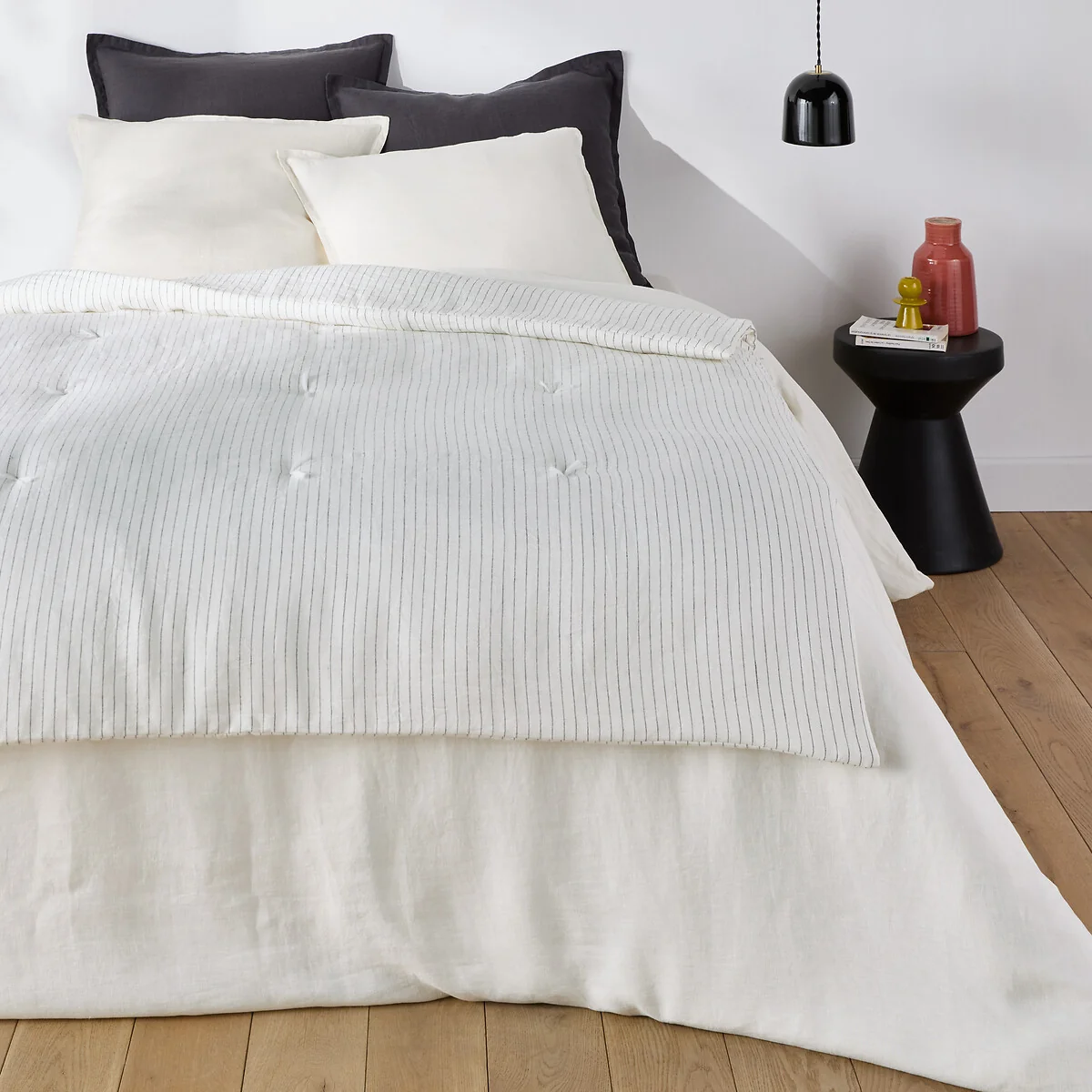 Abella Quilted Quilt in Striped Washed Linen – image 1