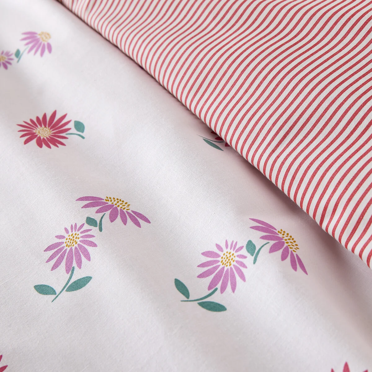 Danya 30% Recycled Cotton Duvet Cover Set with Rectangular Pillowcase – image 5