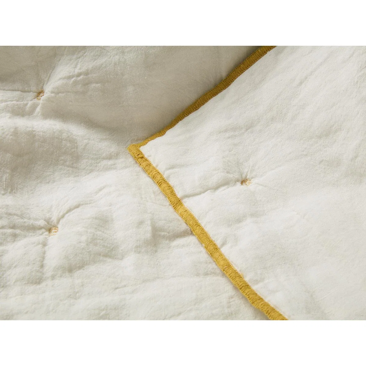 Dotty Quilt in Ochre – image 4