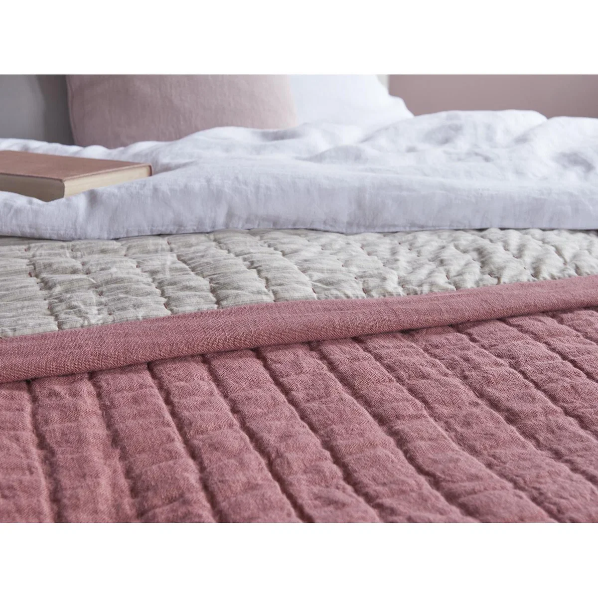Easy Squish Linen Quilt in Rusted Rose – image 4