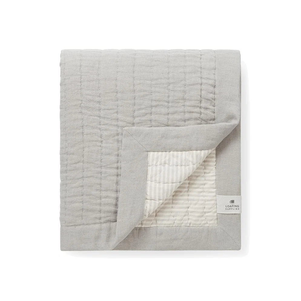 Easy Squish Linen Quilt in Grey – image 1