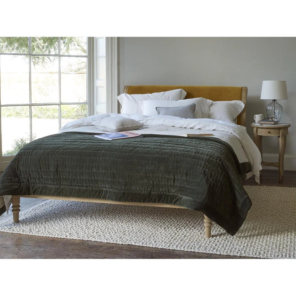 Easy Squish Velvet Quilt in Dusty Pink – image 7