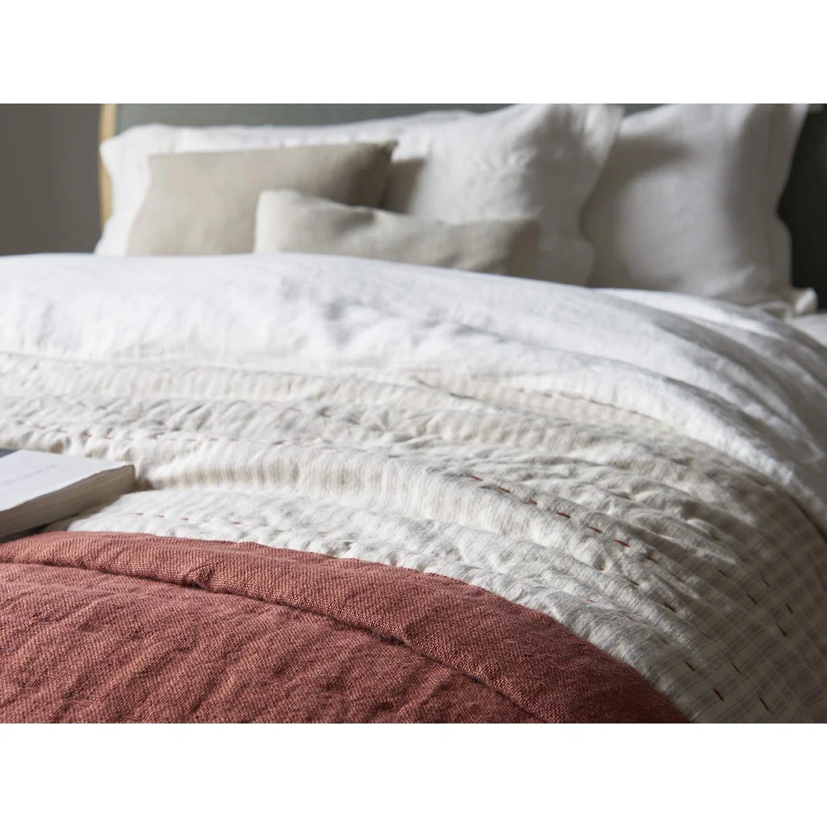 Easy Squish Linen Quilt in Terracotta – image 4