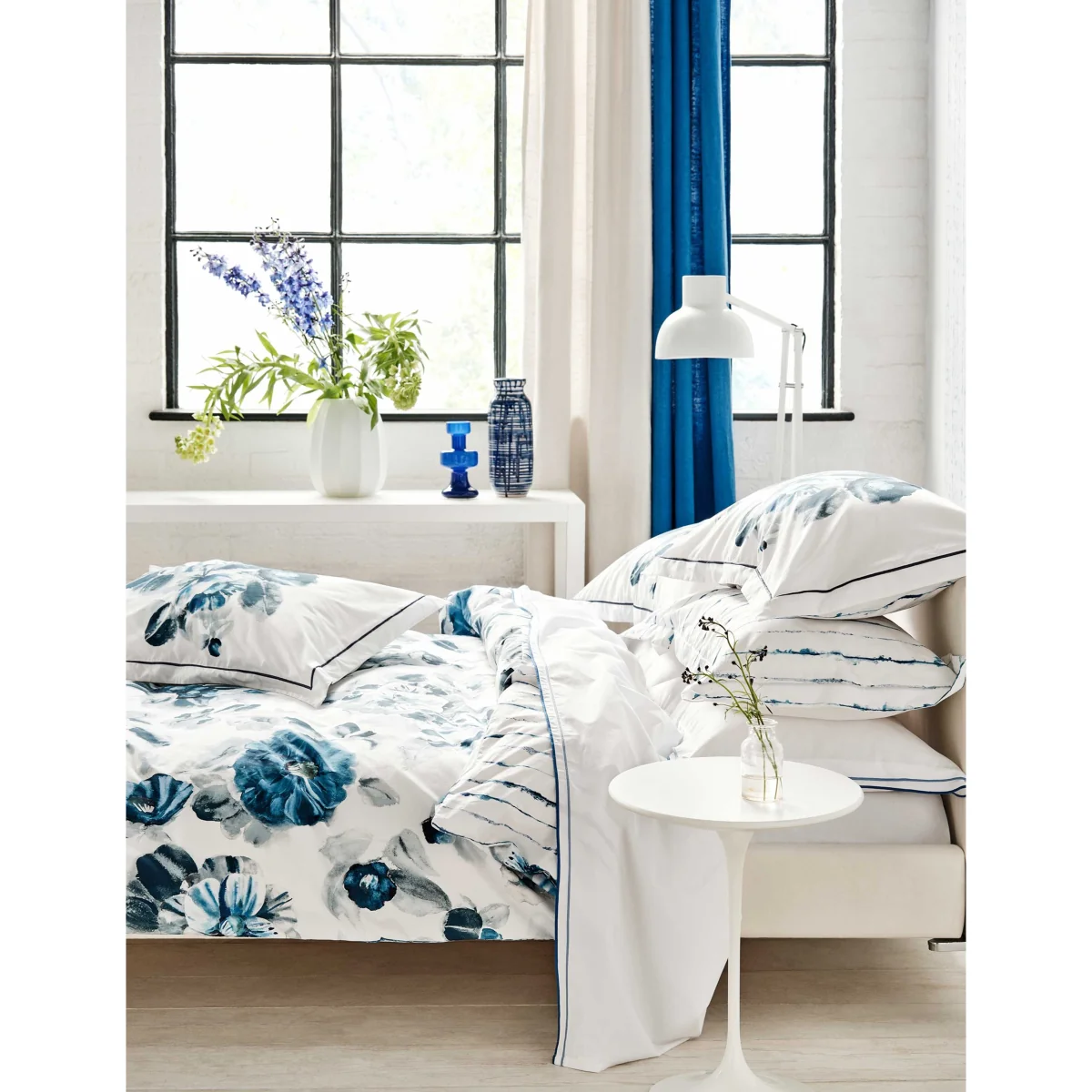 Designers Guild Pure Cotton Percale Indigo Flower Bedding Set White Mix – image 2