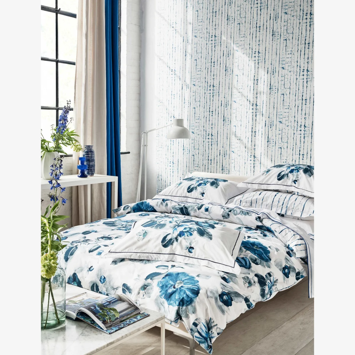 Designers Guild Pure Cotton Percale Indigo Flower Bedding Set White Mix – image 1