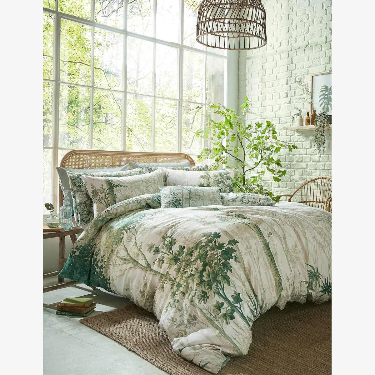 Graham & Brown Pure Cotton Sateen Coppice Forest Bedding Set - DBL - Light Green, Light Green – image 1