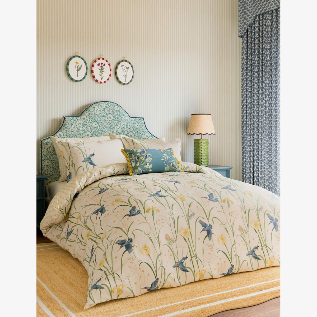 Sanderson X National Trust Pure Cotton Kingfisher & Iris Bedding Set - SGL - Beige, Beige – image 1
