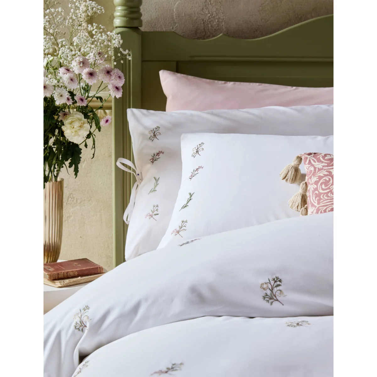 Historic Royal Palaces Pure Cotton Victoria Sprigs Bedding Set White Mix – image 2