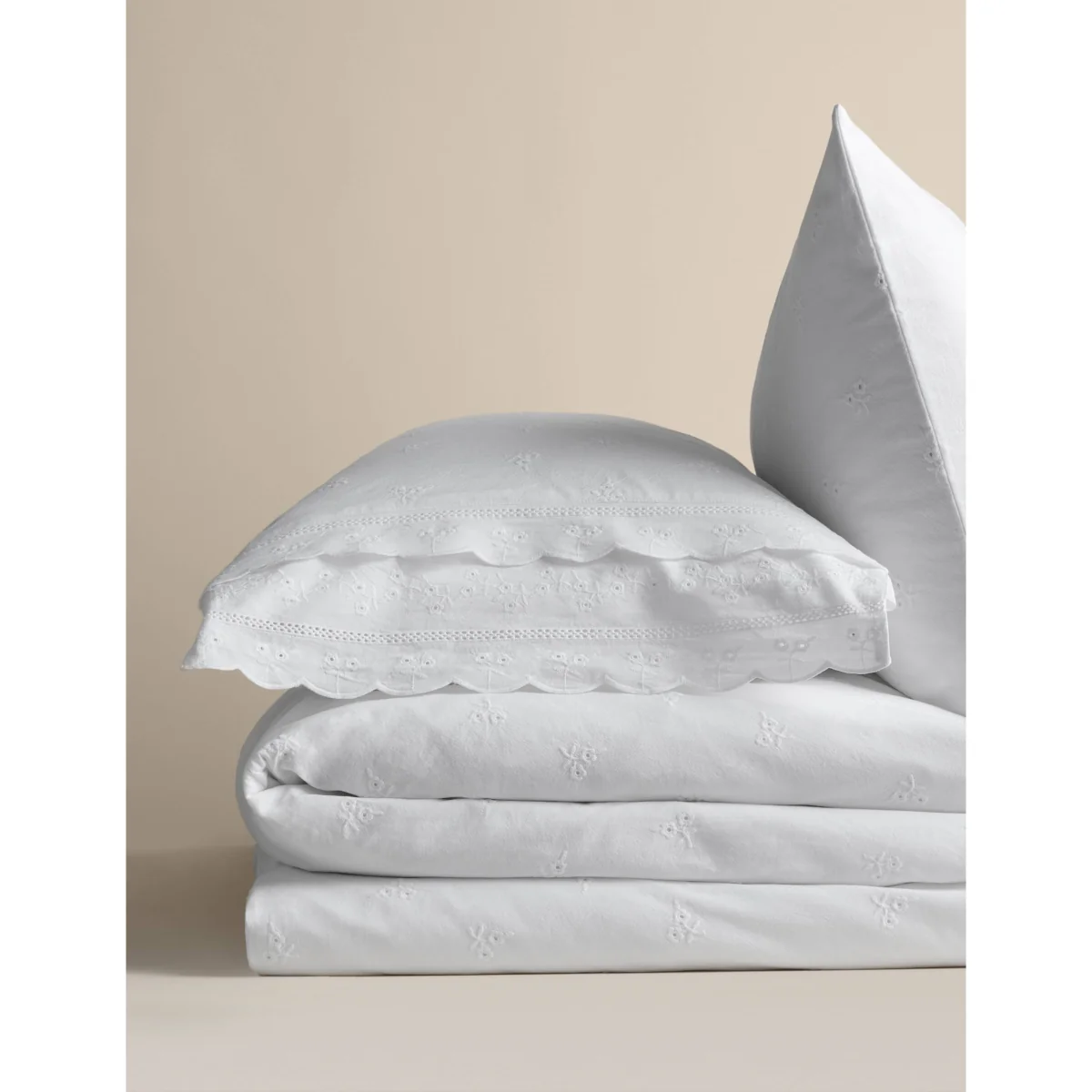 M&S Scalloped Lace Embroidered Bedding Set White – image 2