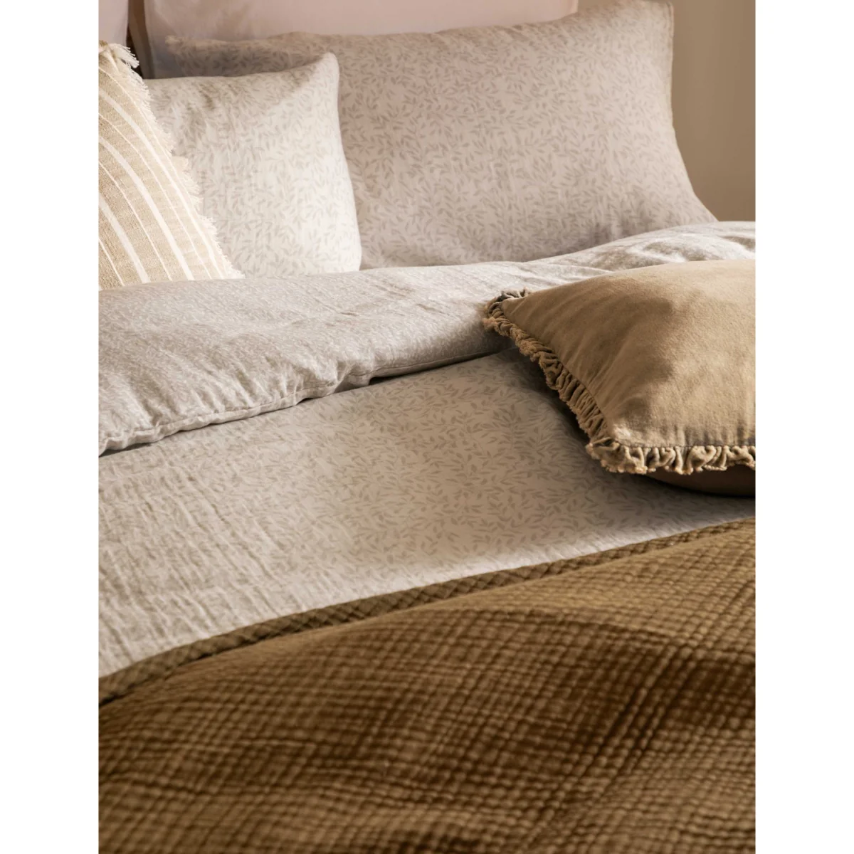 YARD Perrie Leaf Pure Cotton Muslin Bedding Set Green Mix – image 3