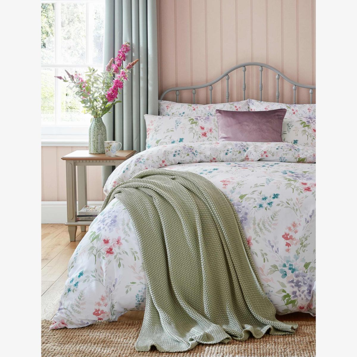Laura Ashley Pure Cotton Audlen Flowers Bedding Set - SGL - White Mix, White Mix – image 1