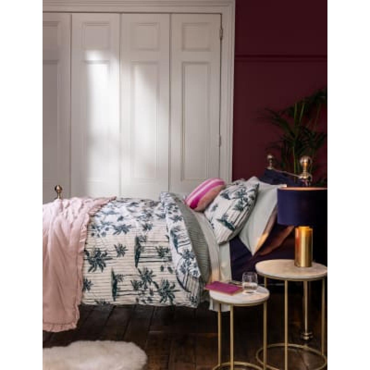 M&S Cotton Blend Palm Bedding Set - 6FT - Green, Green – image 3