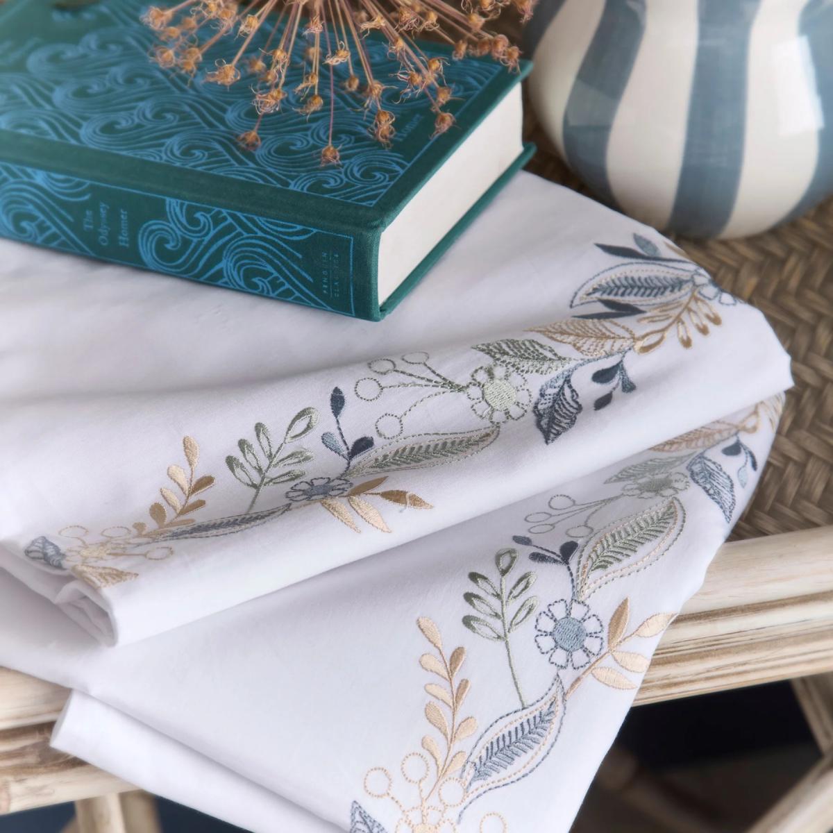 Appletree Julianna Embroidery Duvet Set - White - Double – image 4