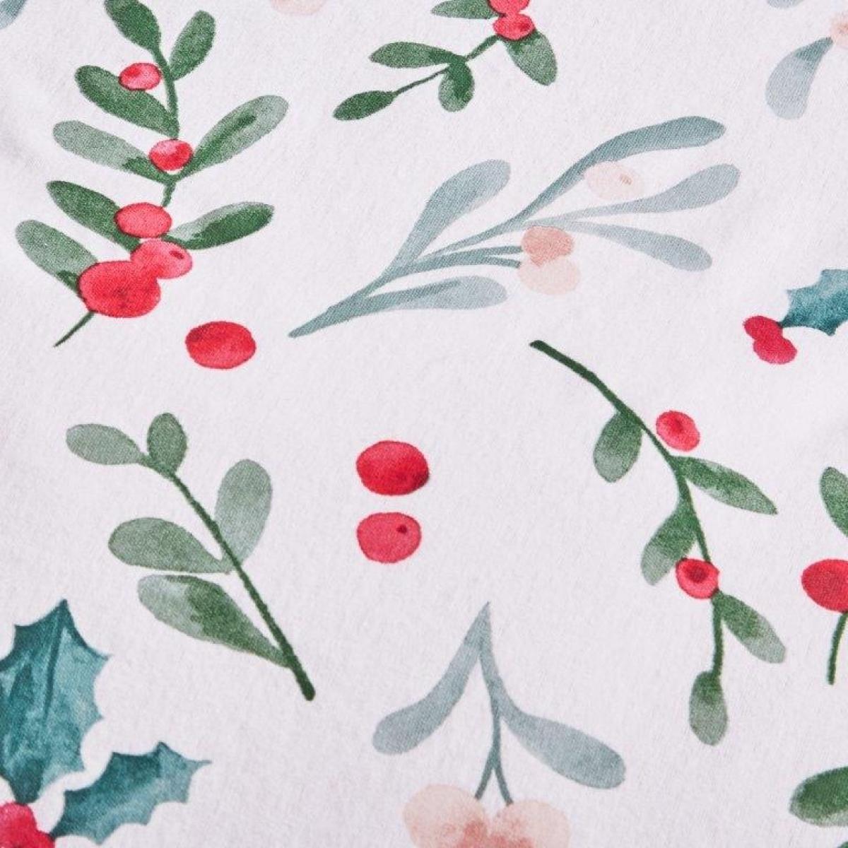 Catherine Lansfield Brushed Cotton Christmas Holly and Mistletoe Duvet Set - King In White – image 4