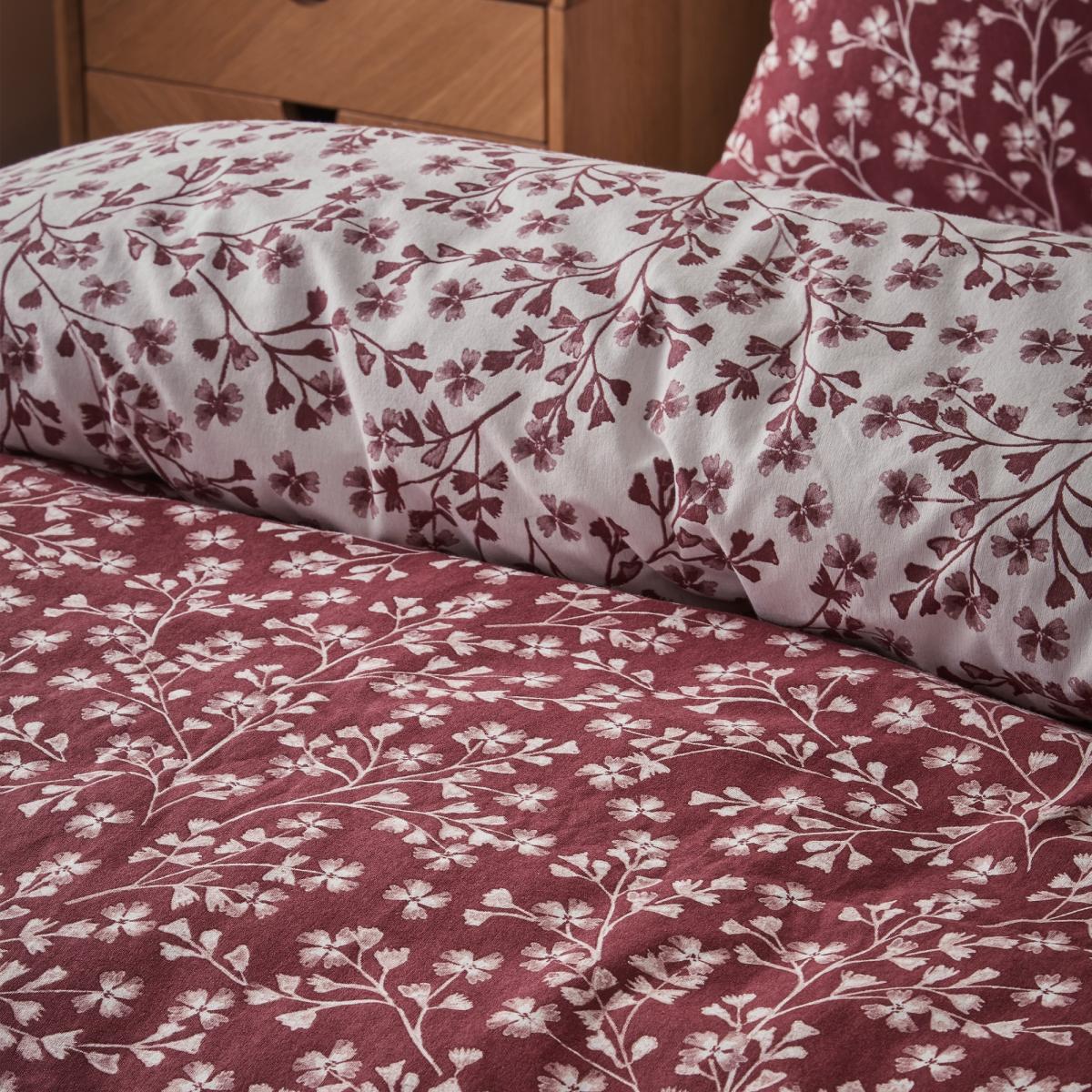 Catherine Lansfield Brushed Grace Floral Leaf Duvet Set - Red - King – image 4