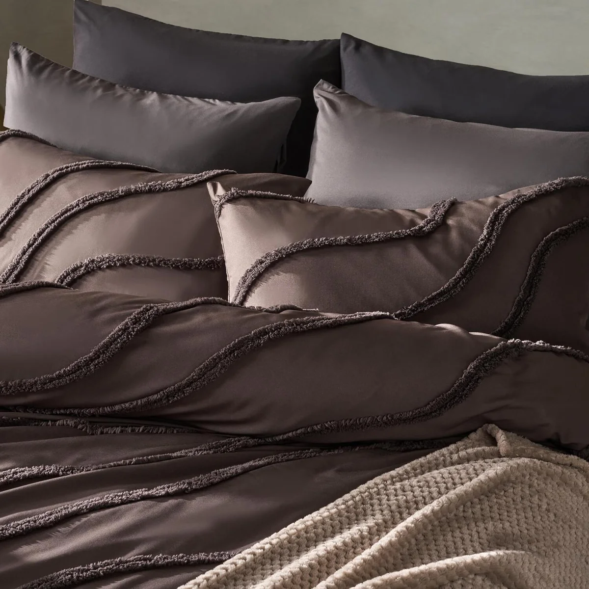 OHS Tufted Contour Duvet Set - Coffee / 1.28kg – image 3