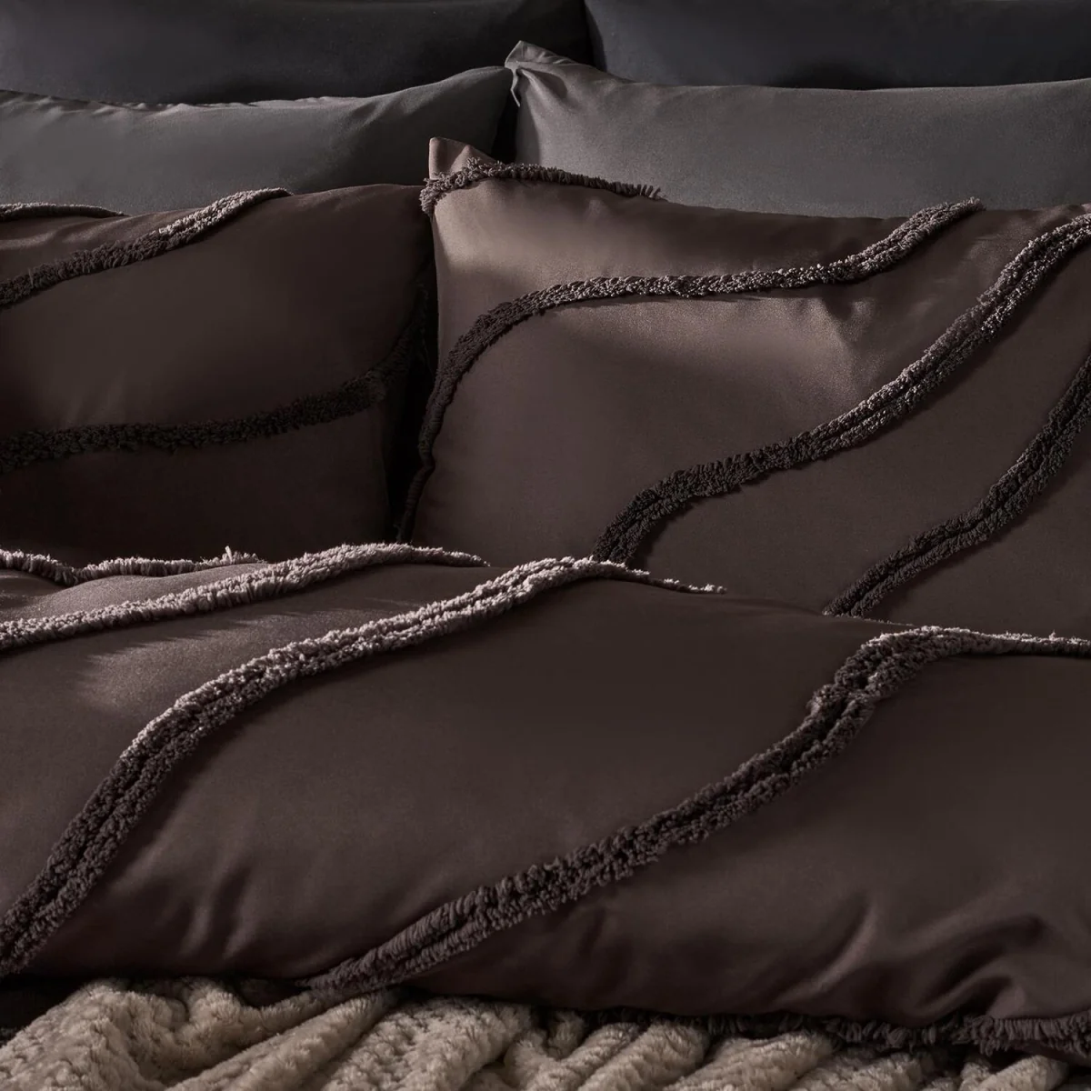 OHS Tufted Contour Duvet Set - Coffee / 1.28kg – image 4