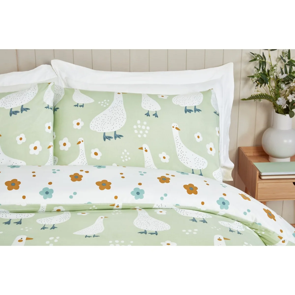 Jemima Duck Microfibre Reversible Duvet Cover Bedding Set - Green / King – image 3