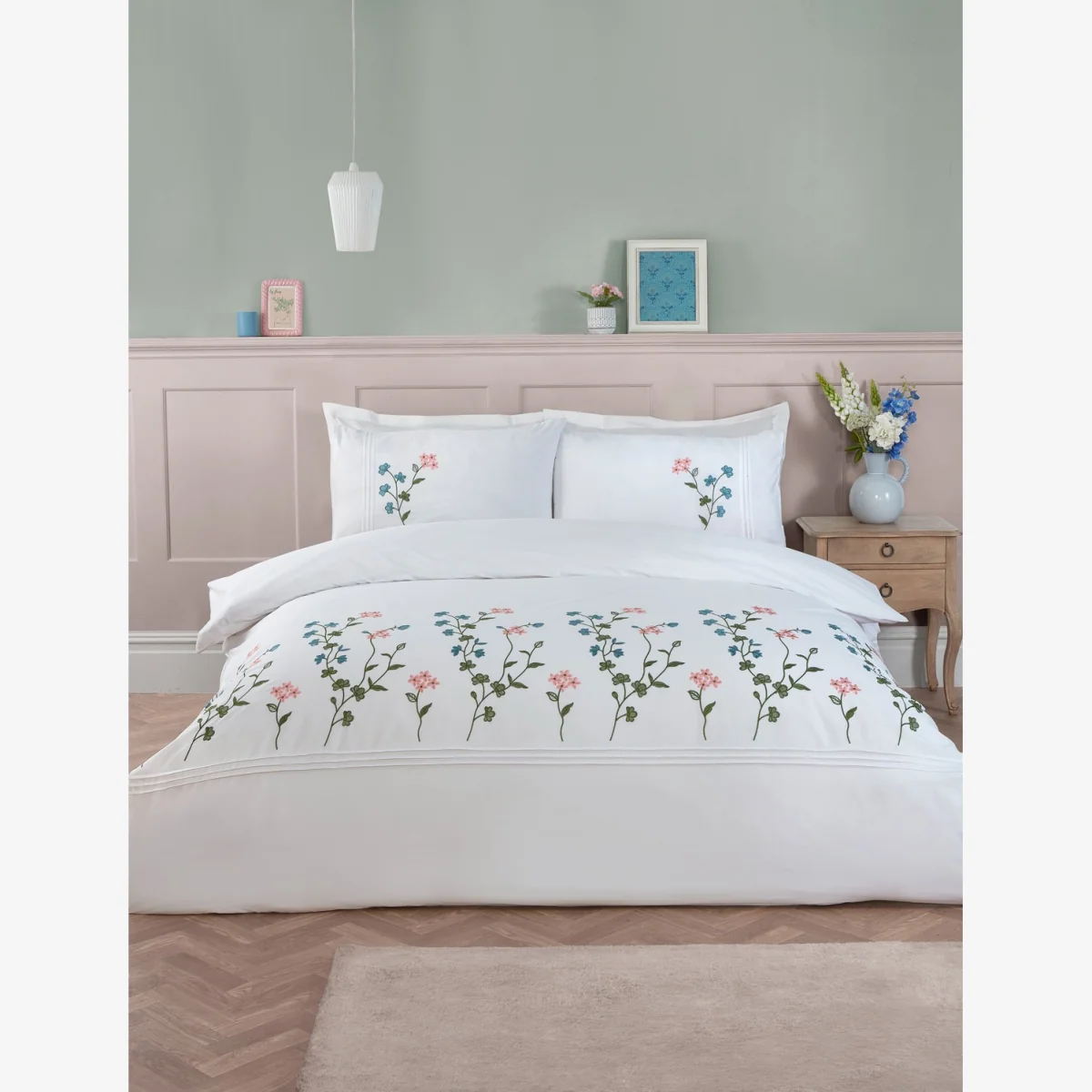 Gardenia Floral Polycotton Duvet Cover Set with Pillowcase - Multi / Superking – image 1