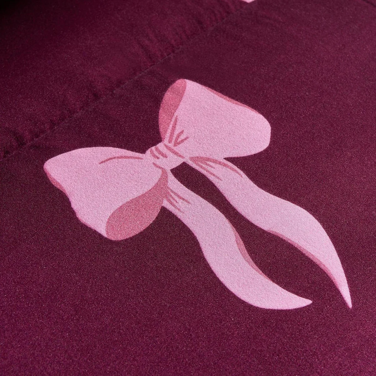 OHS Bow Print Coverless 10.5 Tog Duvet Set - Burgundy / 2.88kg / king – image 4