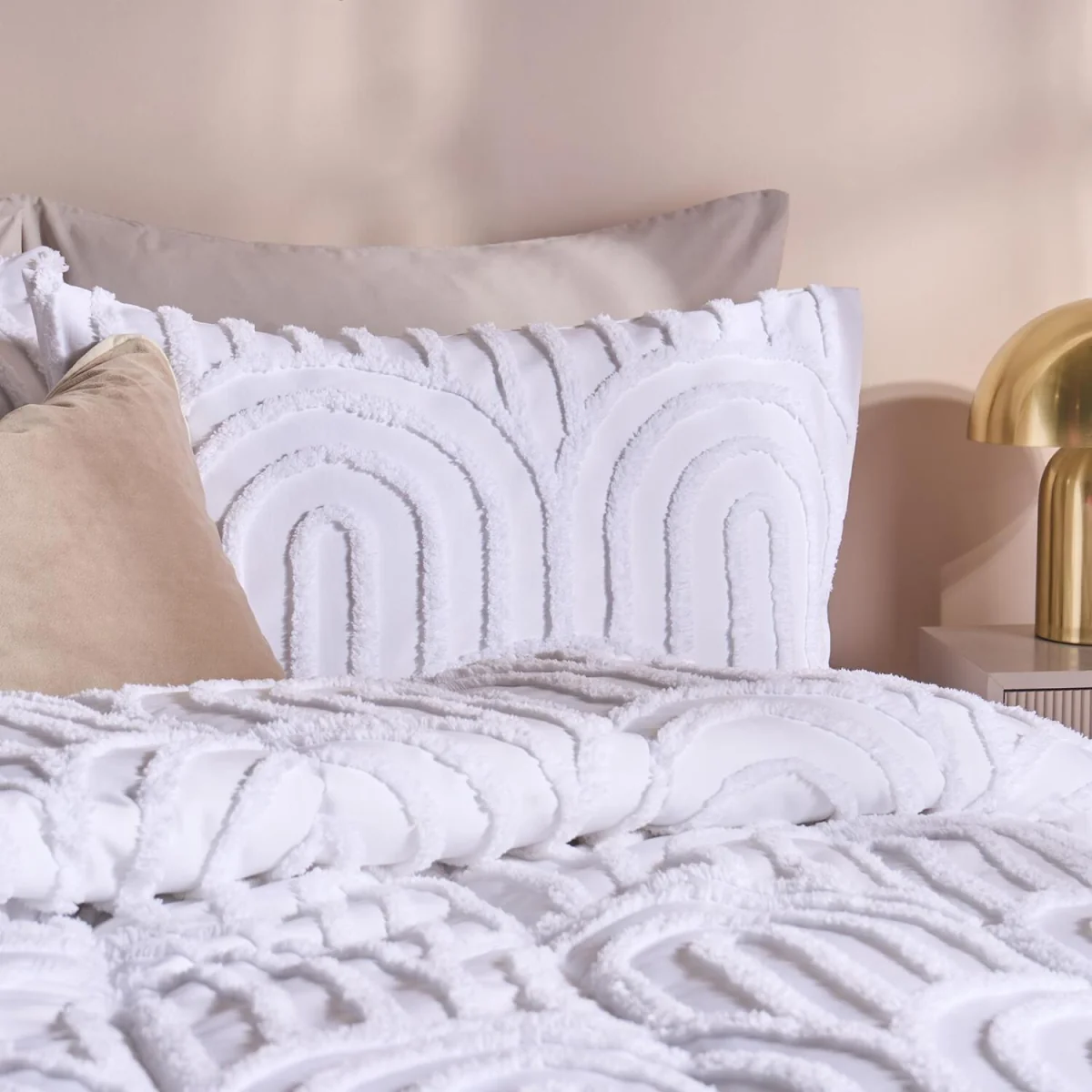 OHS Tufted Arches Quilted Coverless 7.5 Tog Duvet Set - White / 3.35kg – image 3